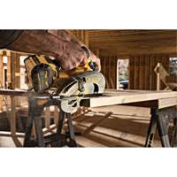 FlexVolt&reg; Max Brushless Circular Saw with Electric Brake (Tool Only), 7-1/4", 60 V Cintas