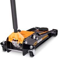 Low Profile Floor Jack, 3.5 Ton(s) Capacity, 3-3/4" Lowered, 21-3/4" Raised, Manual Hydraulic Cintas