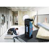 Compact Jobsite Radio with Bluetooth&reg; 5.0, Lithium-Ion, 18 V Cintas